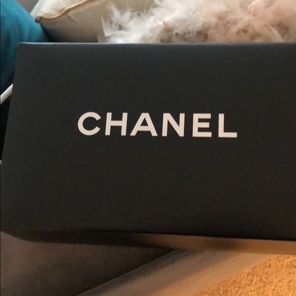 Authentic Chanel calf flap mini purse - Picture 7 of 7